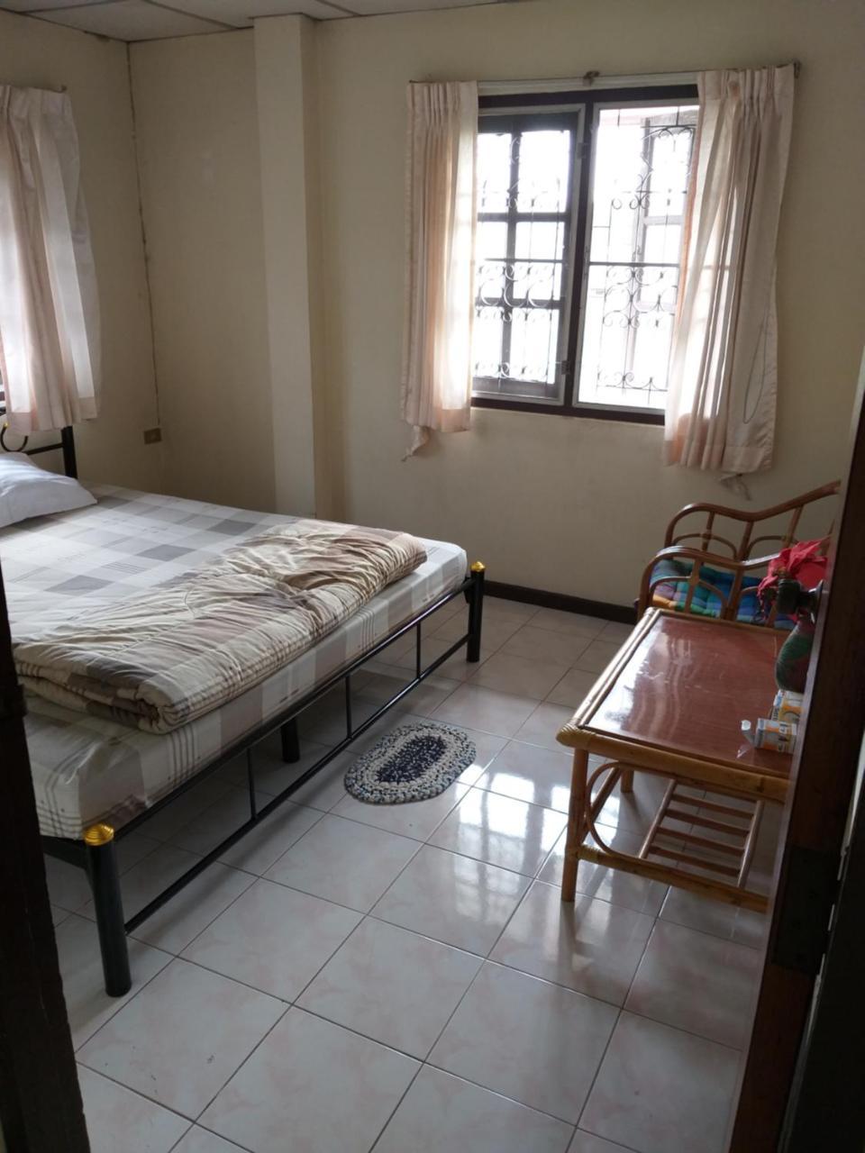 Srikrung Guesthouse فرا ناخون سي أيوتثايا المظهر الخارجي الصورة