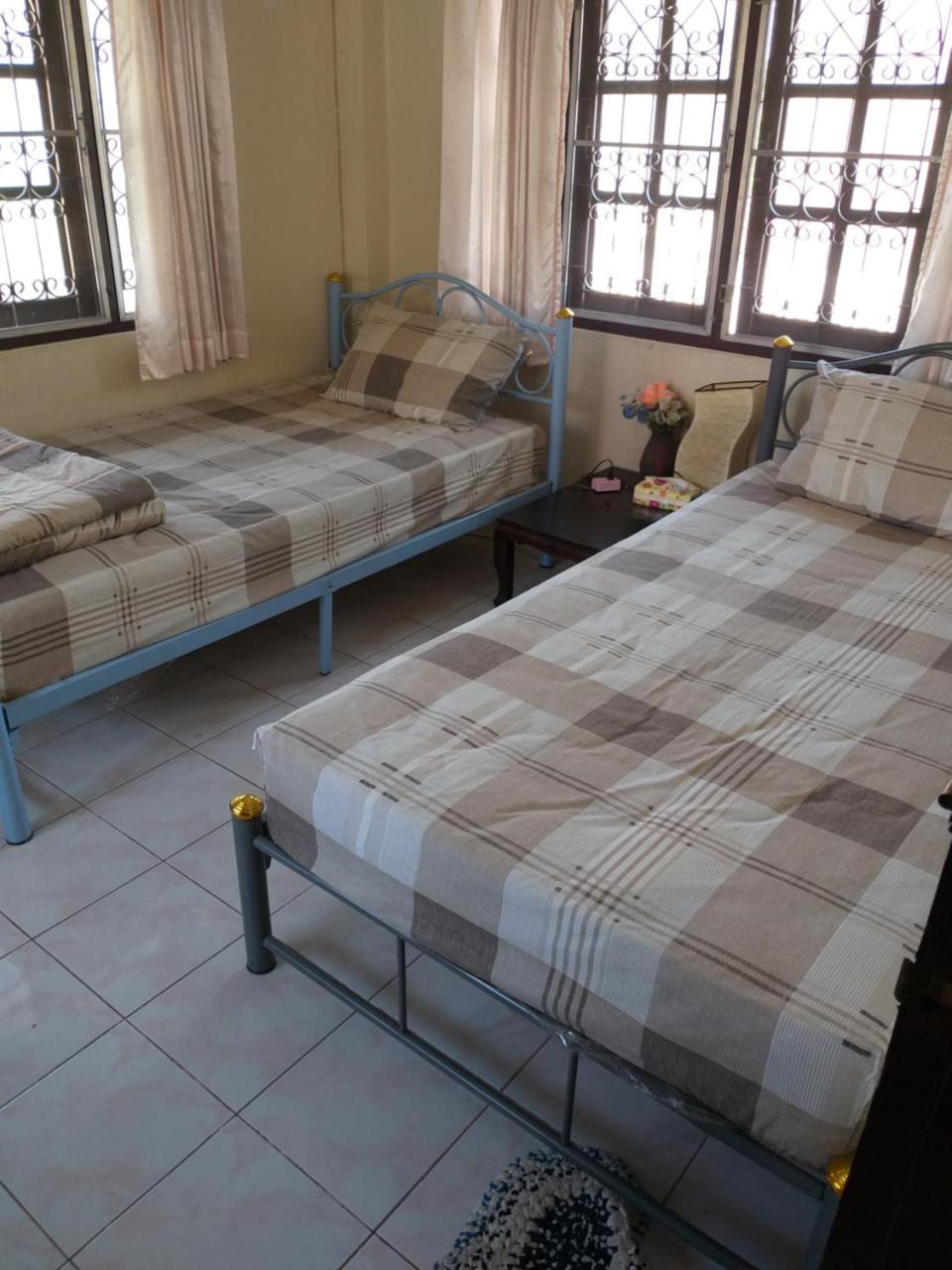 Srikrung Guesthouse فرا ناخون سي أيوتثايا المظهر الخارجي الصورة