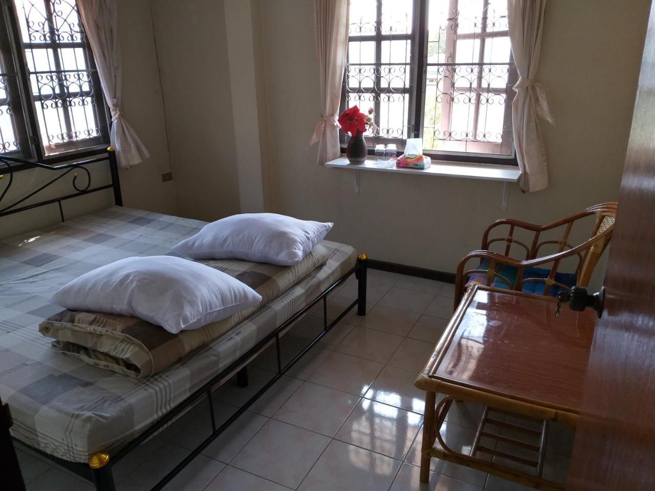Srikrung Guesthouse فرا ناخون سي أيوتثايا المظهر الخارجي الصورة